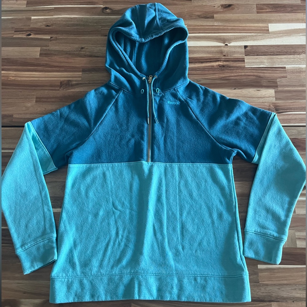Reebok Women’s Half Zip Size Medium